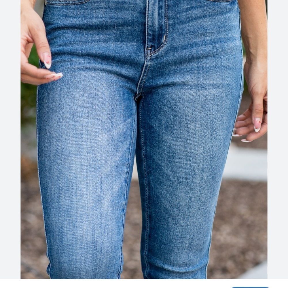 Judy Blue Skinny Fit Blue Jeans Women’s split hem Sz 5/27